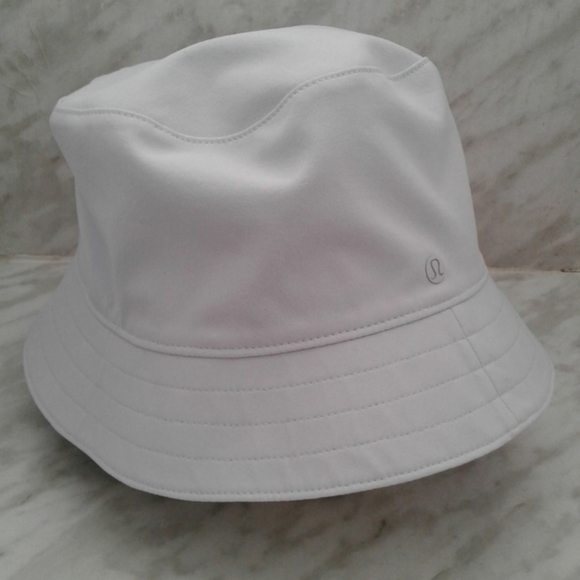 NWT Lululemon Both Ways Reversible Bucket Hat Cap L/XL Blue Floral/Lilac - Picture 2 of 7